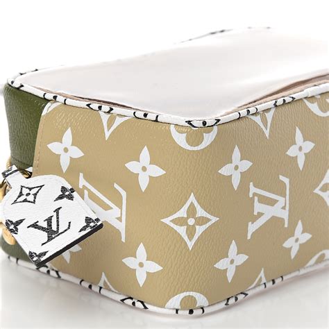 louis vuitton giant monogram beach pouch|louis vuitton daily pouch.